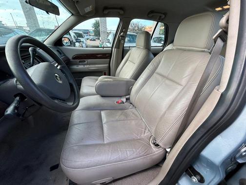 Blue 2006 Mercury Grand Marquis GS