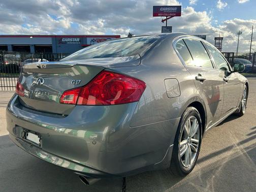 2013 INFINITI G37 Journey