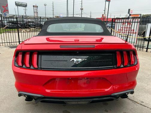 2020 Ford Mustang EcoBoost Premium