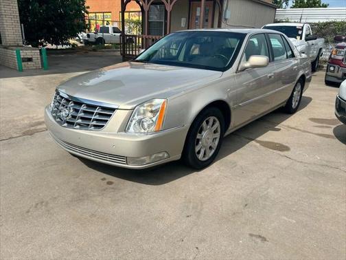 2008 Cadillac DTS Base
