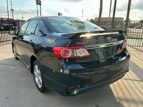 2012 Toyota Corolla LE