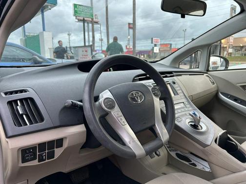 2013 Toyota Prius Three