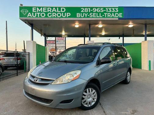 2006 Toyota Sienna LE