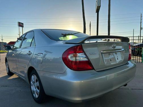 2002 Toyota Camry LE