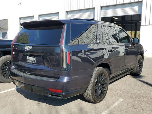 2022 Cadillac Escalade Sport Platinum