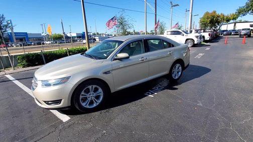 2018 Ford Taurus SEL