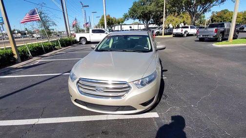 2018 Ford Taurus SEL