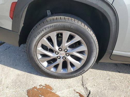 2025 Buick Enclave Preferred FWD