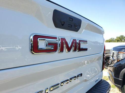 2025 GMC Sierra 2500 SLT