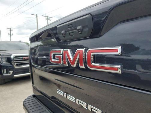 2025 GMC Sierra 2500 AT4
