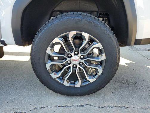 2025 GMC Canyon Denali