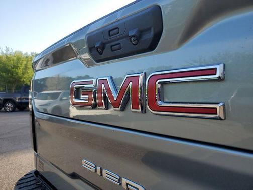 Sterling Metallic 2024 GMC Sierra 2500 AT4