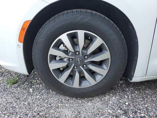 2021 Chrysler Pacifica Hybrid Limited