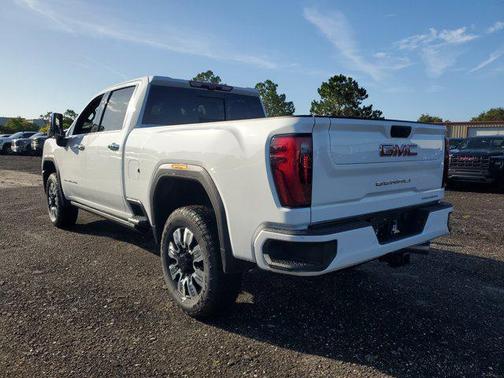2025 GMC Sierra 2500 Denali