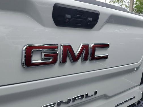 Summit White 2022 GMC Sierra 1500 Denali