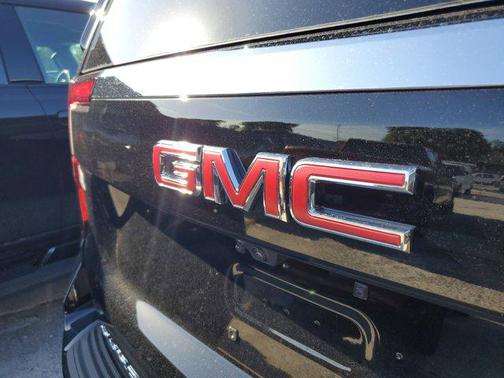 2025 GMC Yukon XL 2WD Elevation