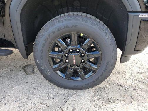 2026 GMC Sierra 2500 AT4