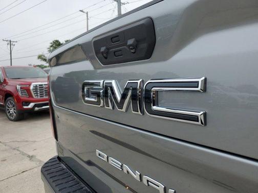 2025 GMC Sierra 2500 Denali Ultimate