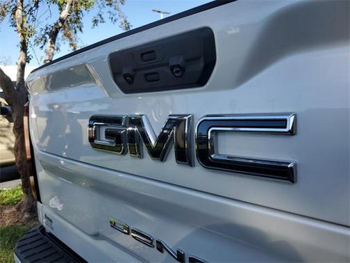 2024 GMC Sierra 2500 Denali Ultimate