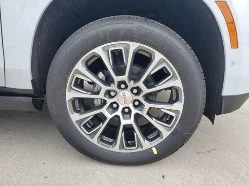 Glacier White Tricoat 2026 GMC Yukon Denali