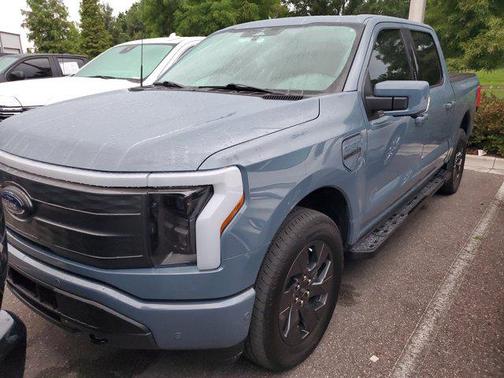 2023 Ford F-150 Lightning LARIAT