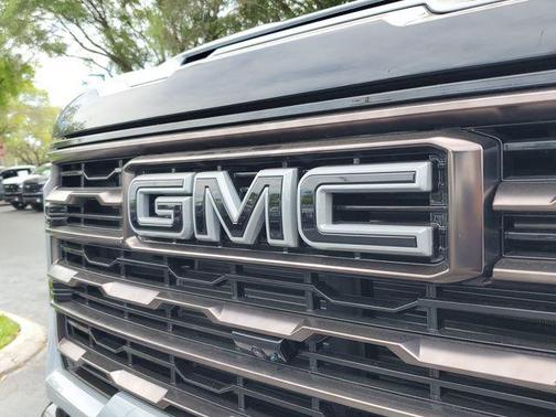 Thunderstorm Gray 2025 GMC Sierra 2500 AT4X