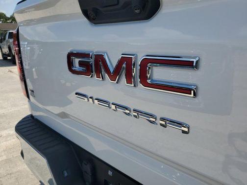 2025 GMC Sierra 2500 Base
