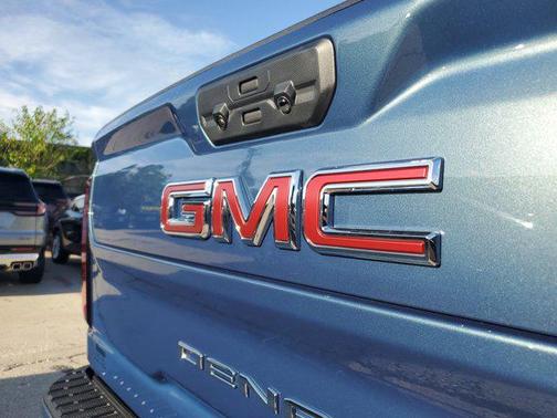 2025 GMC Sierra 2500 Denali