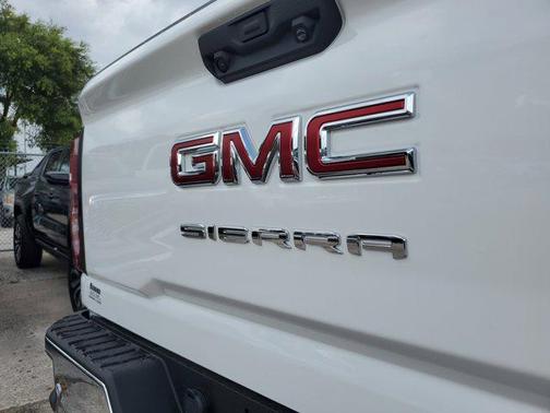 2025 GMC Sierra 2500 Base