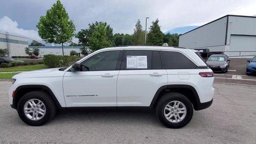 2022 Jeep Grand Cherokee Laredo