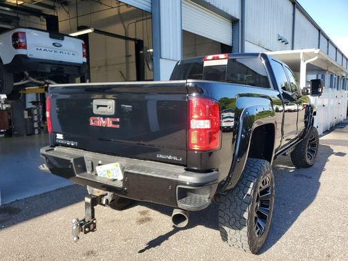 Onyx Black 2018 GMC Sierra 2500 Denali