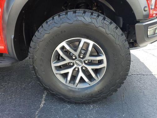 Race Red 2018 Ford F-150 Raptor