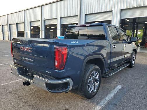 Pacific Blue Metallic 2023 GMC Sierra 1500 SLT