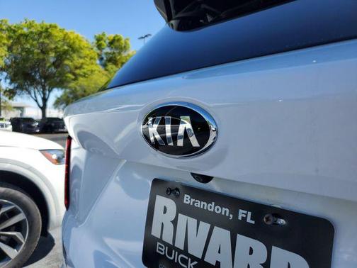 Glacial White Pearl 2021 Kia Sorento EX