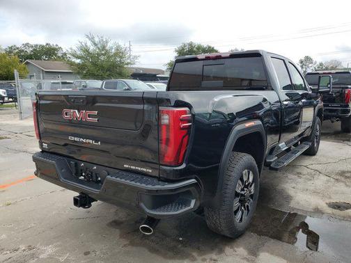 2025 GMC Sierra 2500 Denali