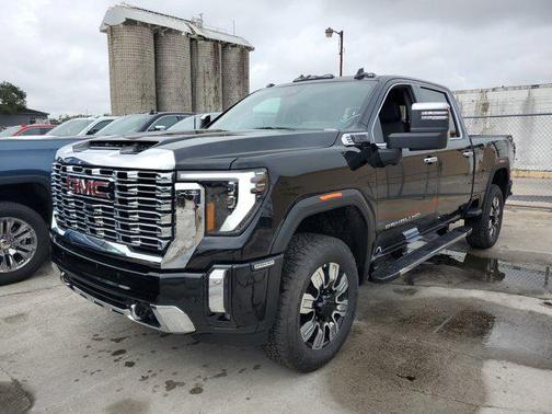 2025 GMC Sierra 2500 Denali