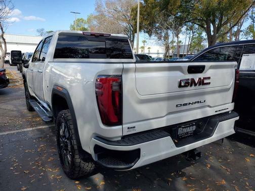 2024 GMC Sierra 2500 Denali