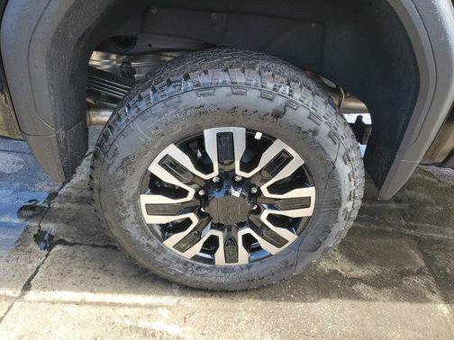 2025 GMC Sierra 2500 Denali Ultimate