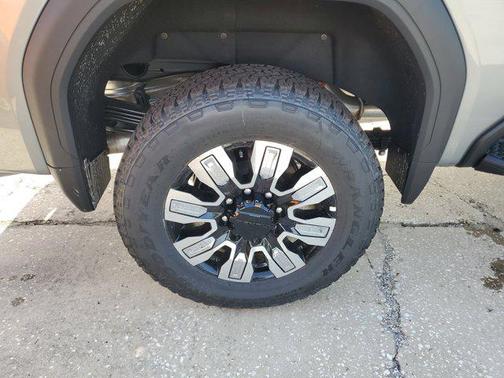 2025 GMC Sierra 2500 Denali