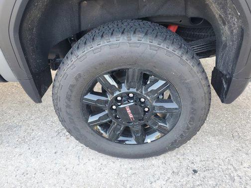2025 GMC Sierra 2500 AT4