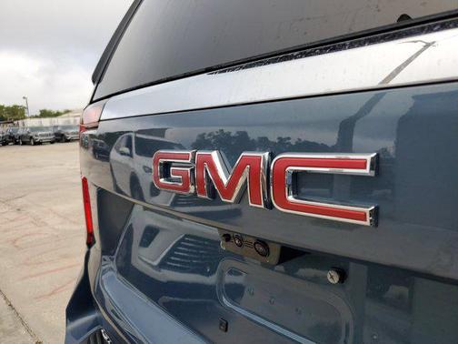 2026 GMC Yukon XL 2WD Elevation