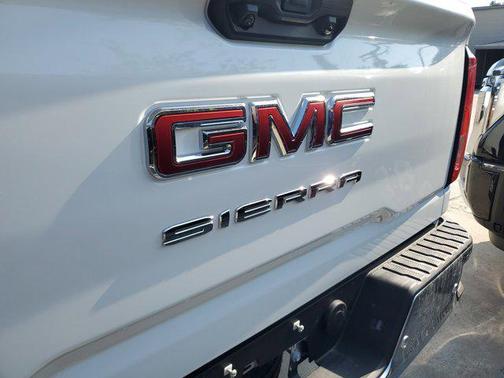 2025 GMC Sierra 2500 Base