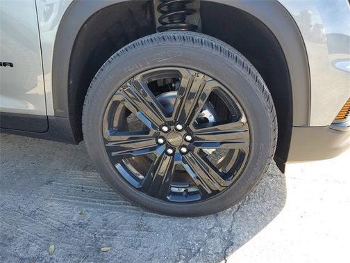 2026 GMC Acadia Elevation FWD