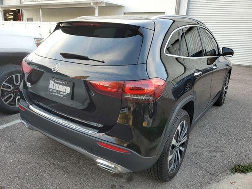 2021 Mercedes-Benz GLA 250 Base 4MATIC