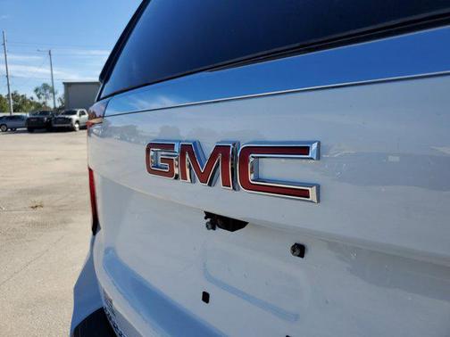 2026 GMC Yukon XL 2WD Elevation