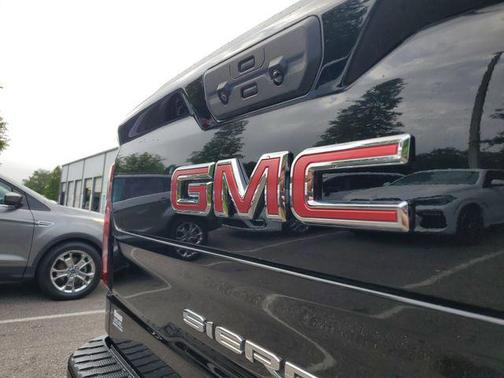 Onyx Black 2023 GMC Sierra 1500 Elevation