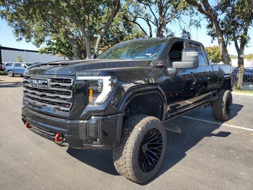 2025 GMC Sierra 2500 AT4