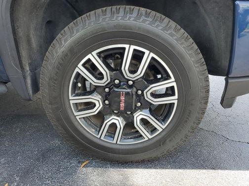 Pacific Blue Metallic 2023 GMC Sierra 2500 AT4