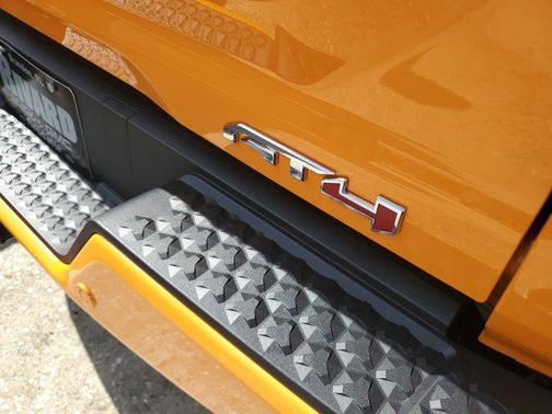 2025 GMC Canyon Base