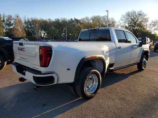 2024 GMC Sierra 3500 Denali